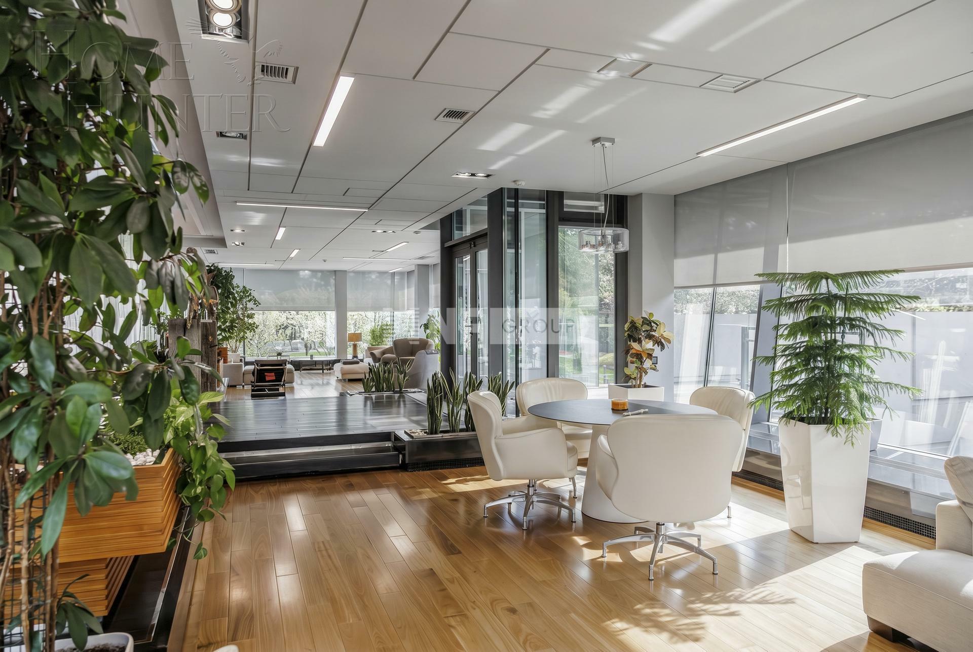 2-этажный коттедж 1 700 м² с отделкой