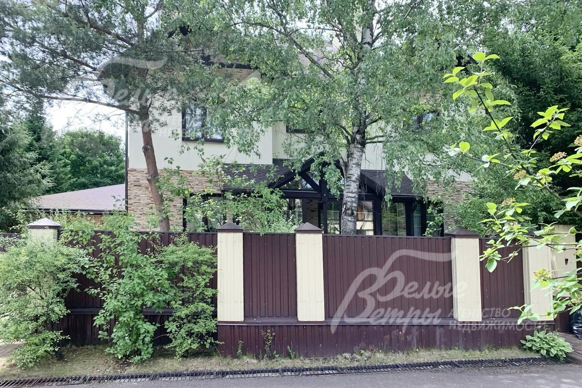 2-этажный коттедж 450 м² с отделкой