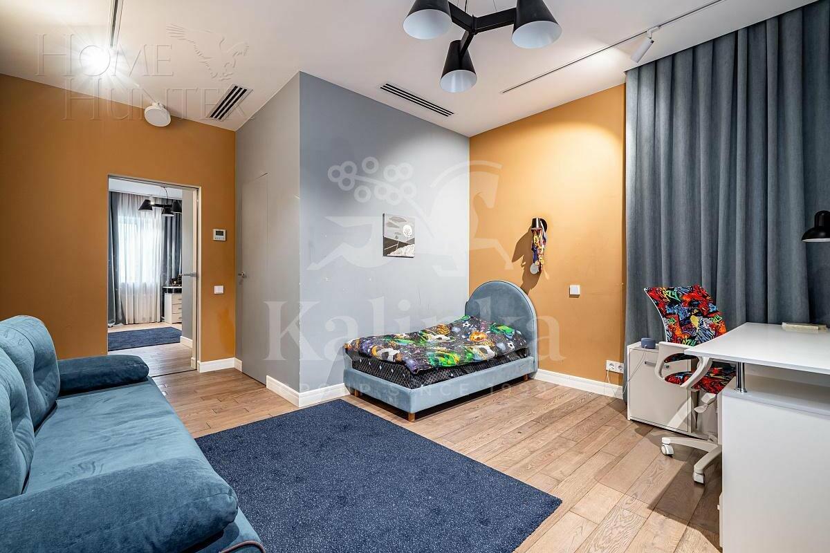 2-этажный коттедж 560 м² с отделкой