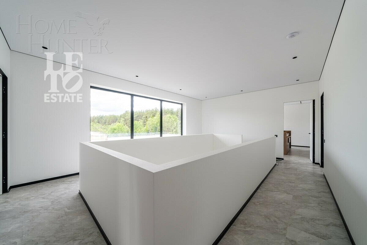 2-этажный коттедж 340 м² с отделкой