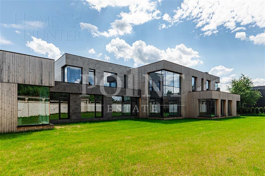 2-этажный коттедж 917.6 м² без отделки