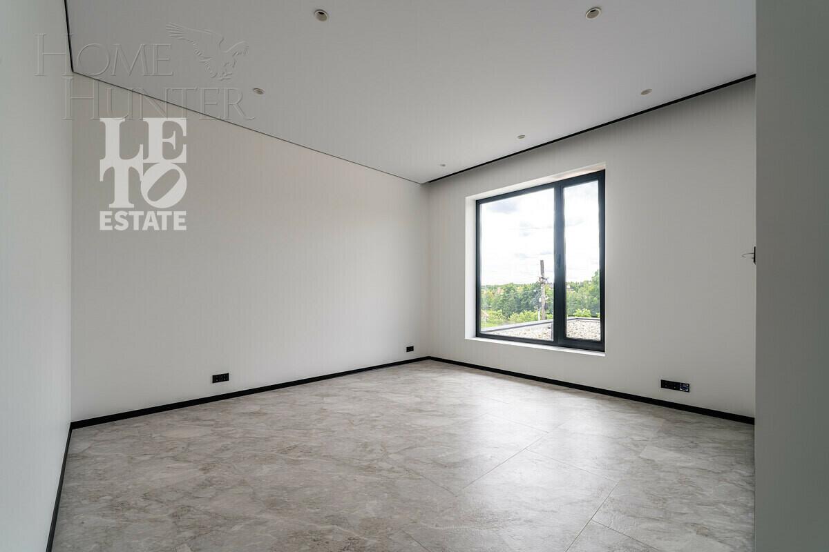 2-этажный коттедж 340 м² с отделкой