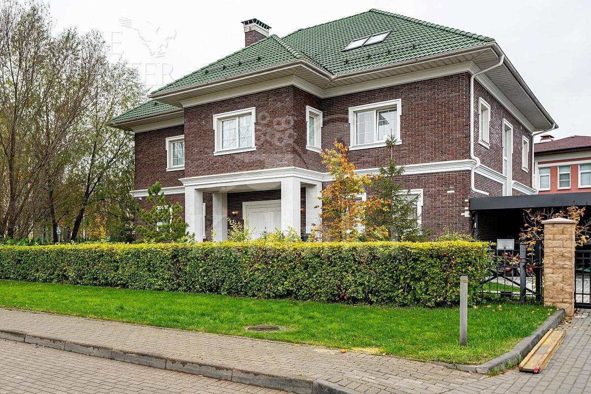 2-этажный коттедж 560 м² с отделкой