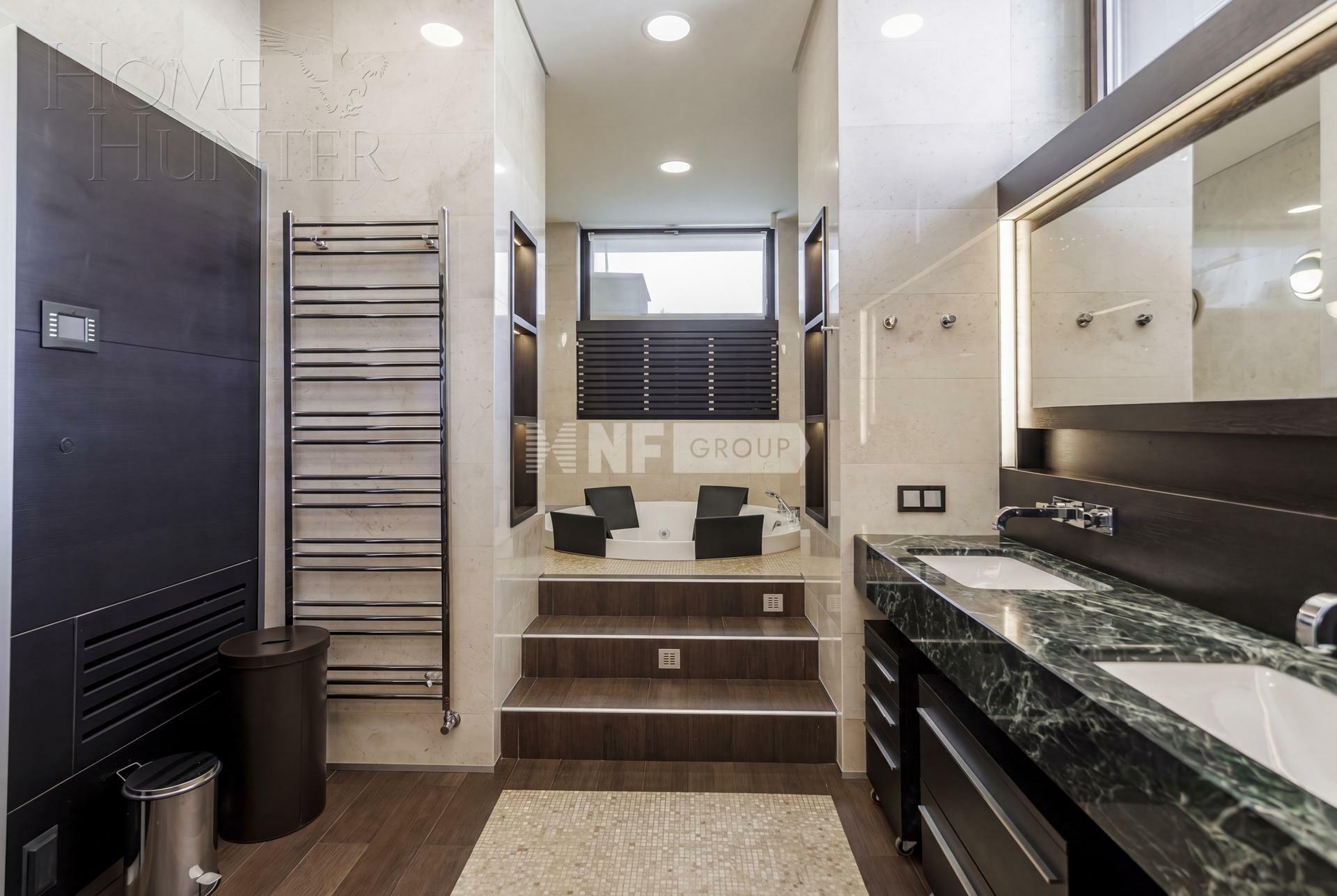 2-этажный коттедж 1 700 м² с отделкой