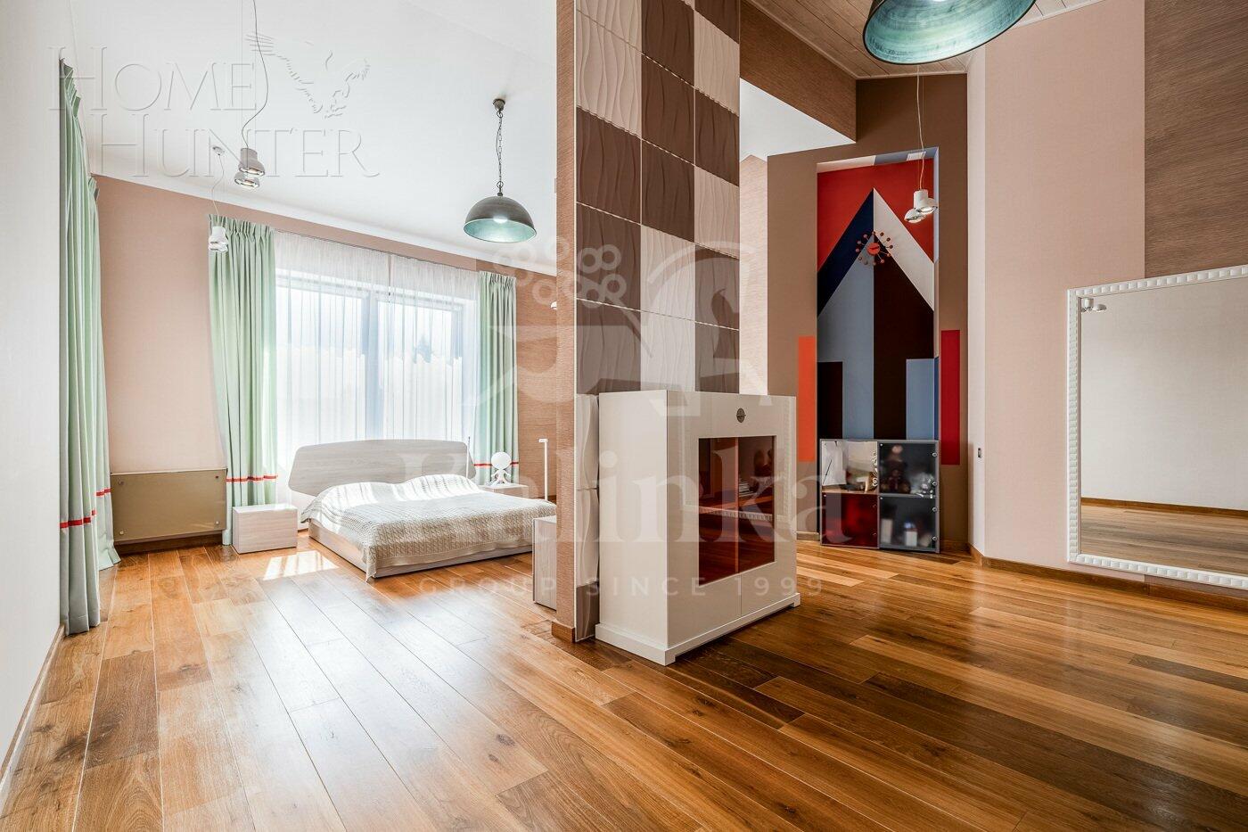 2-этажный коттедж 1 000 м² с отделкой