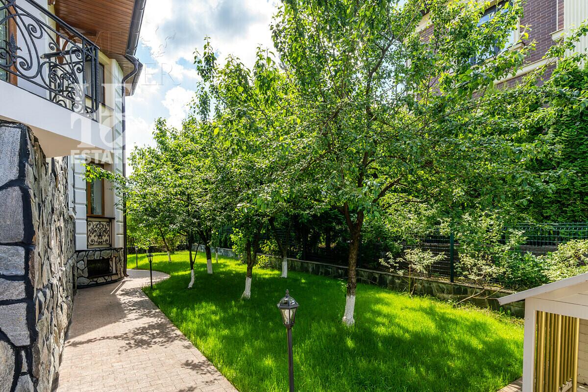 2-этажный коттедж 734.2 м² с отделкой