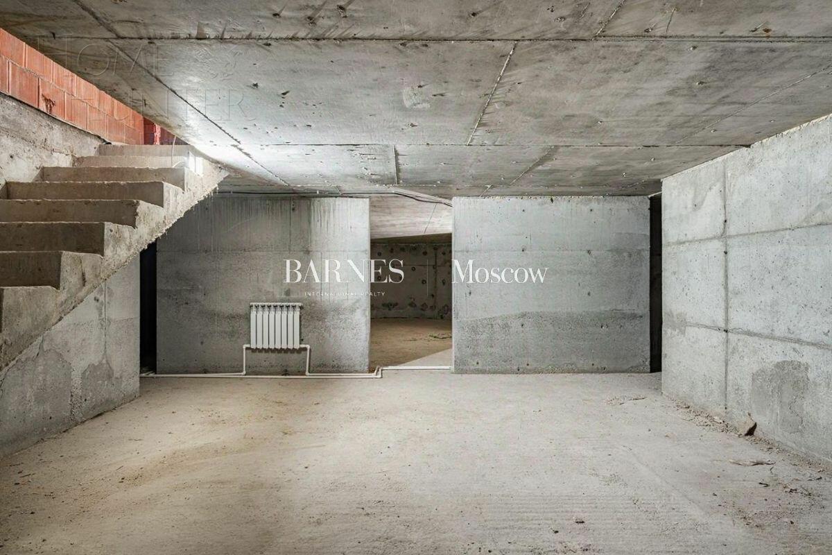 2-этажный коттедж 860 м² без отделки