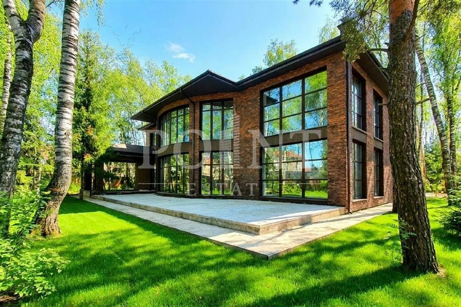 2-этажный коттедж 500 м² без отделки