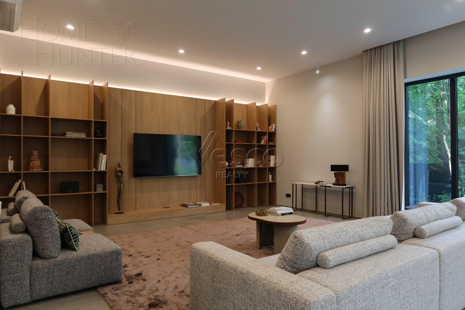 2-этажный коттедж 750 м² с отделкой