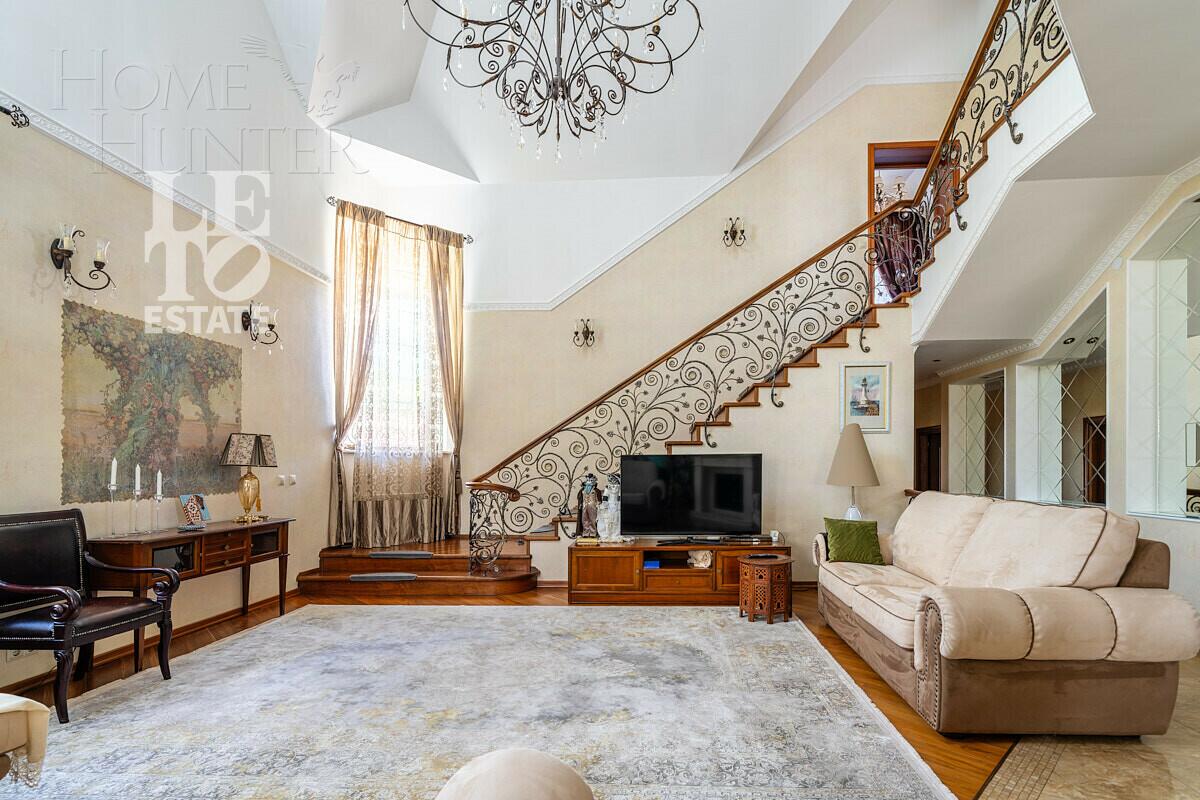 2-этажный коттедж 734.2 м² с отделкой