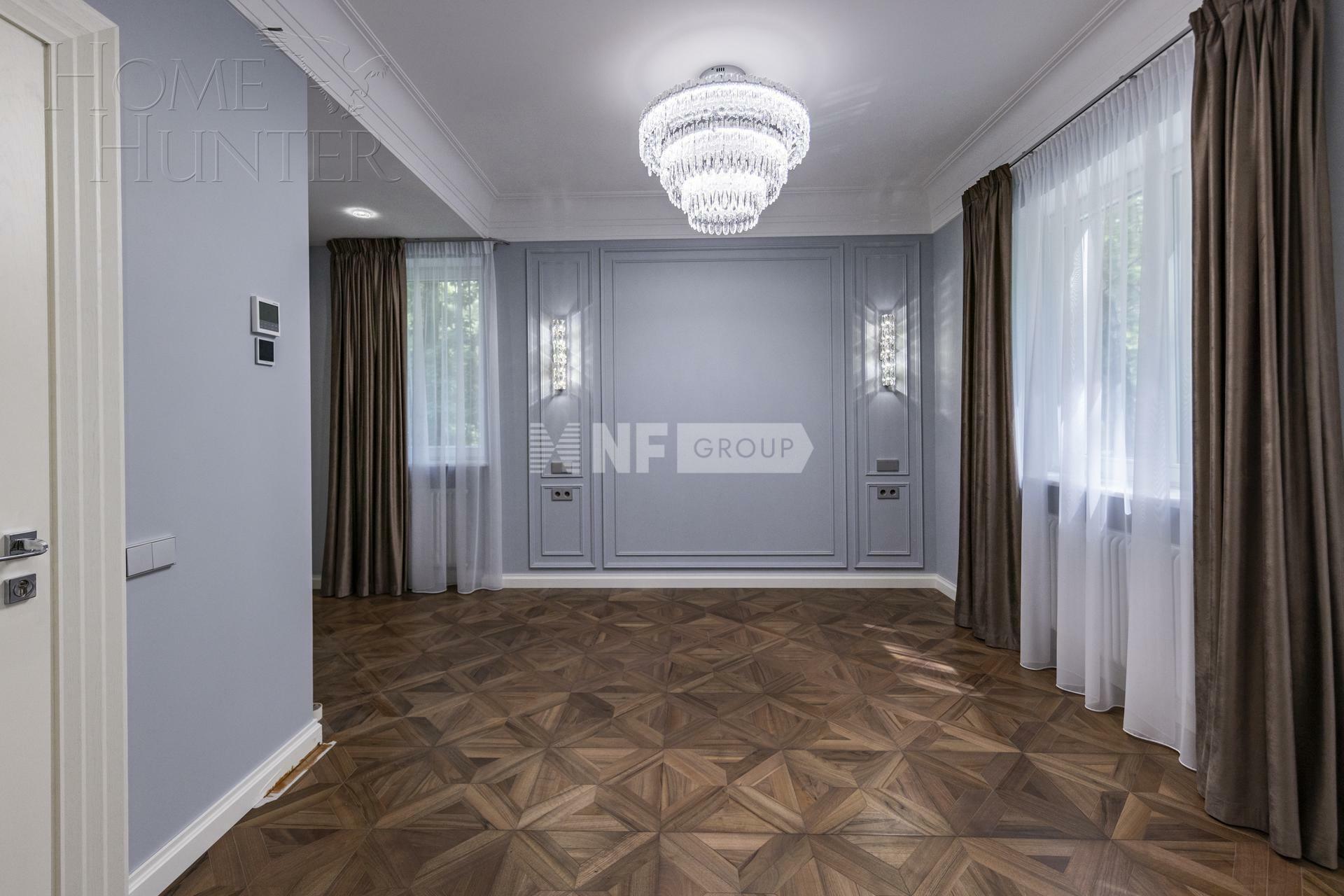 3-этажный коттедж 1 800 м² с отделкой