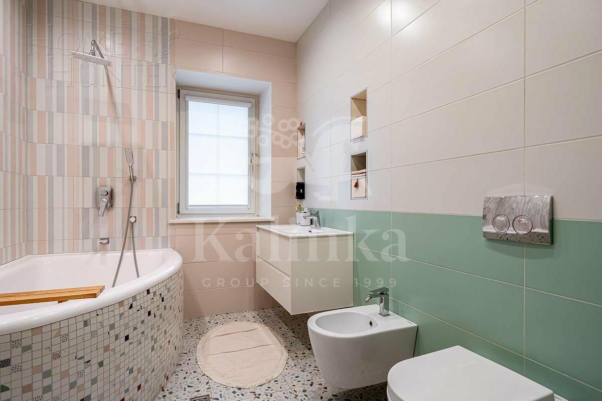 2-этажный коттедж 560 м² с отделкой