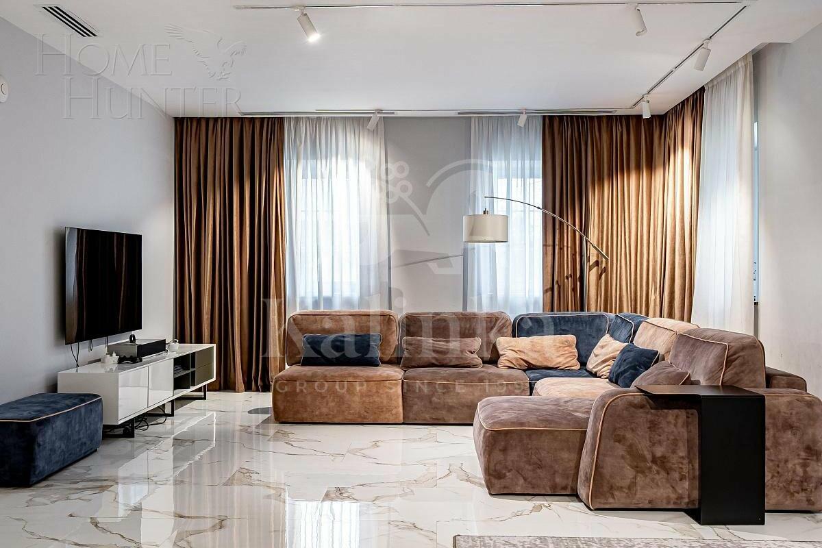 2-этажный коттедж 560 м² с отделкой