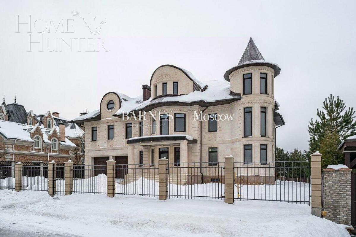 2-этажный коттедж 860 м² без отделки