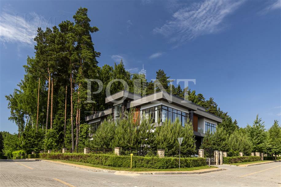2-этажный коттедж 720 м² с отделкой