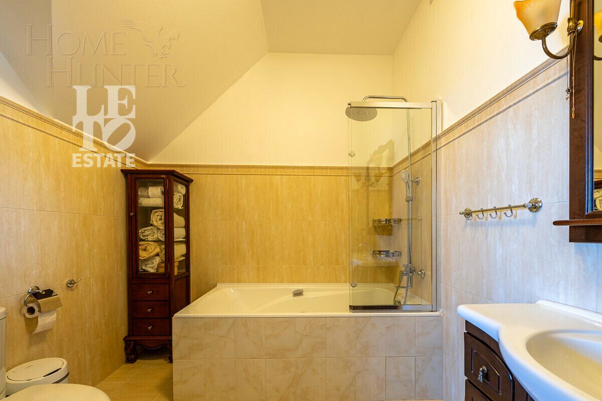 2-этажный коттедж 734.2 м² с отделкой