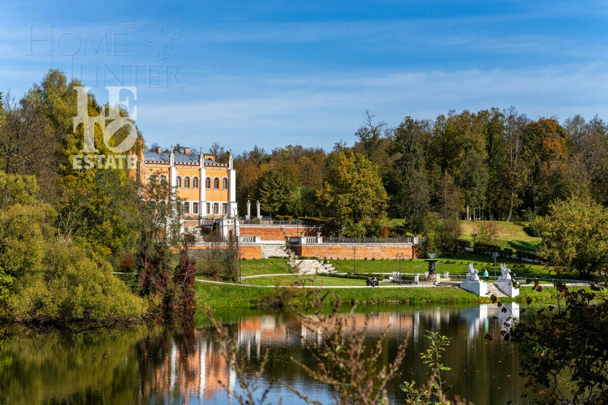 3-этажный коттедж 550 м² с отделкой