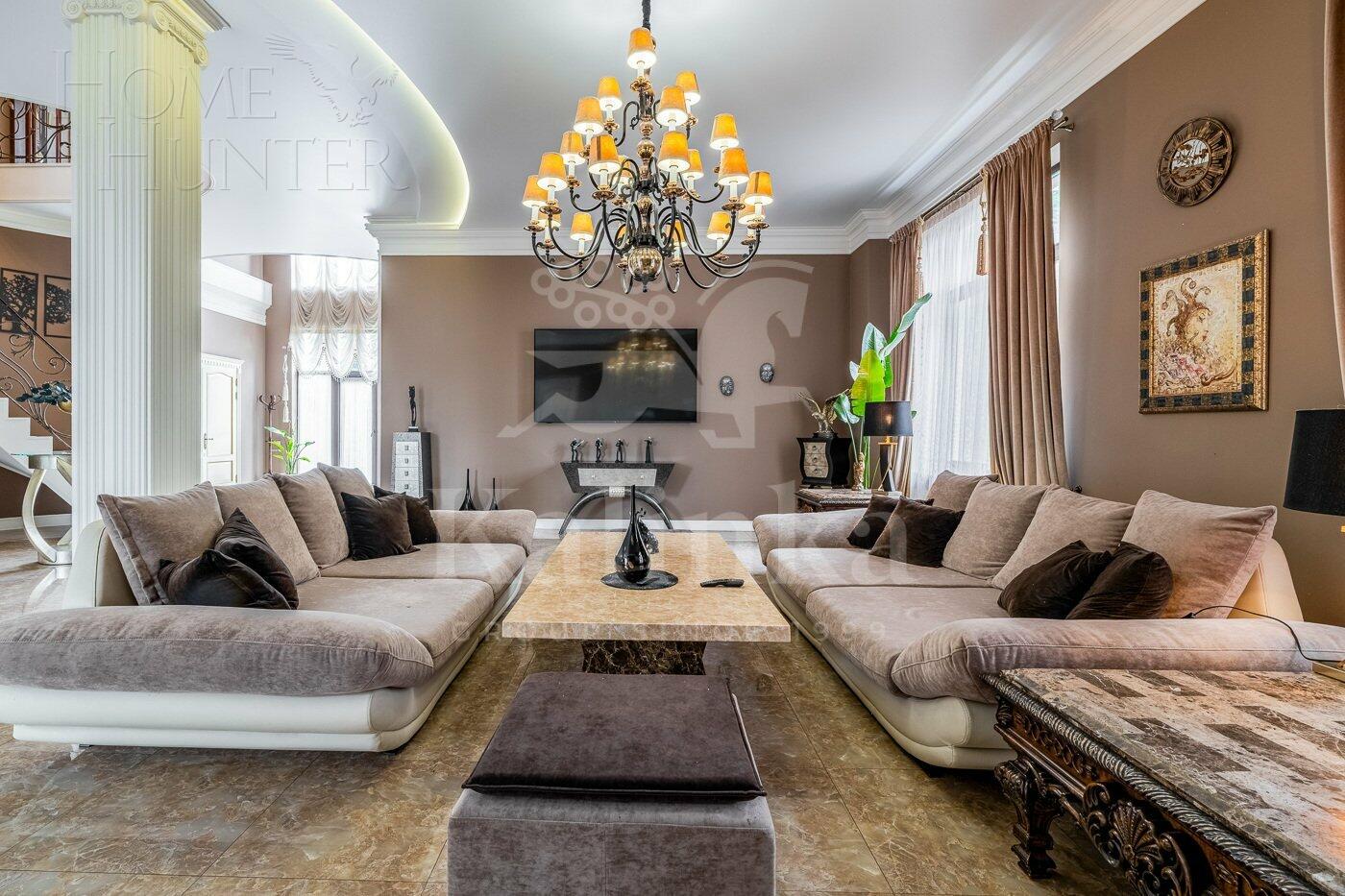 2-этажный коттедж 600 м² с отделкой