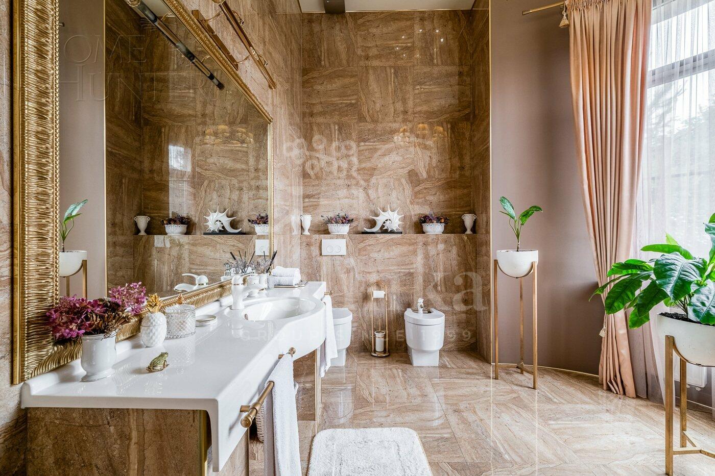 2-этажный коттедж 600 м² с отделкой