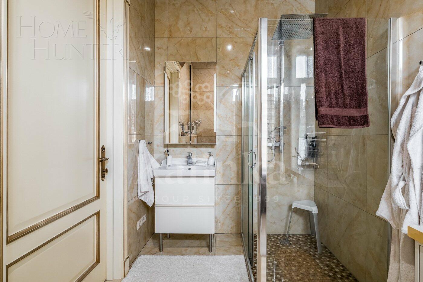 2-этажный коттедж 600 м² с отделкой
