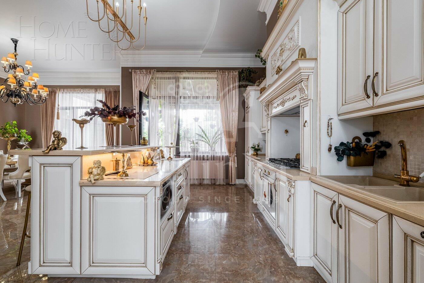 2-этажный коттедж 600 м² с отделкой