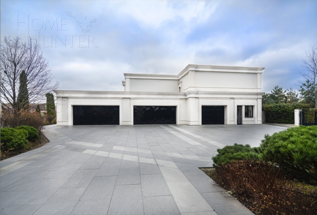 2-этажный коттедж 4 400 м² с отделкой