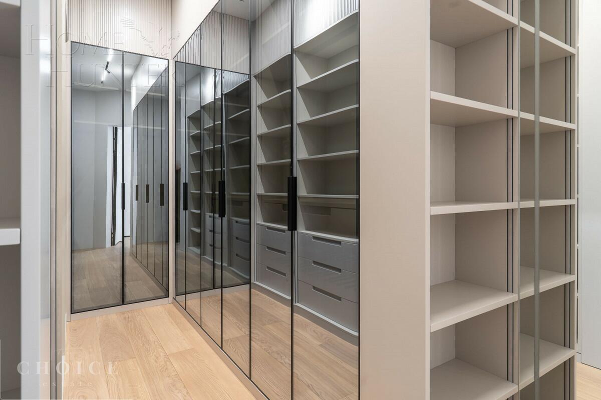 2-этажный коттедж 1 317 м² с отделкой