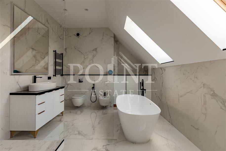 2-этажный коттедж 450 м² с отделкой