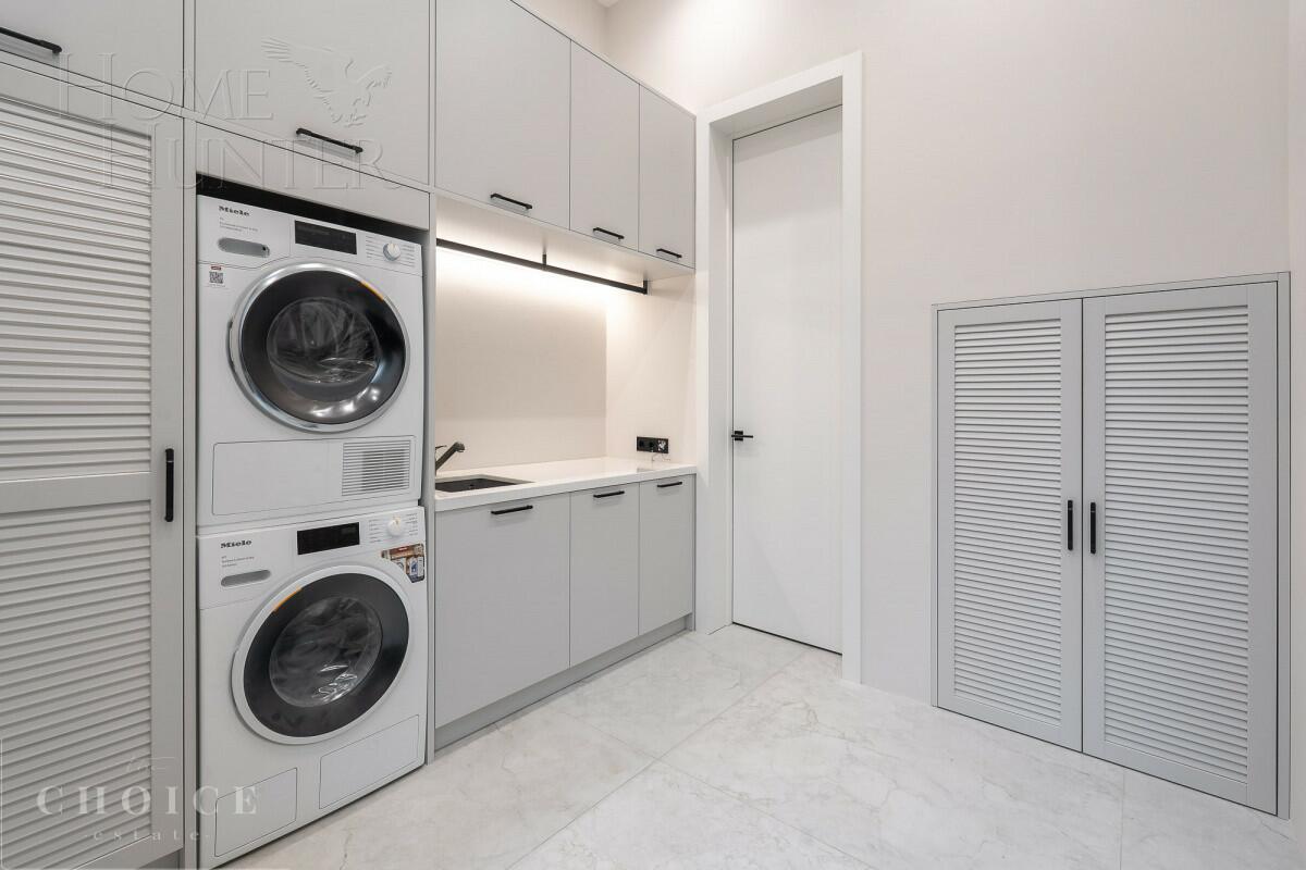 2-этажный коттедж 1 317 м² с отделкой