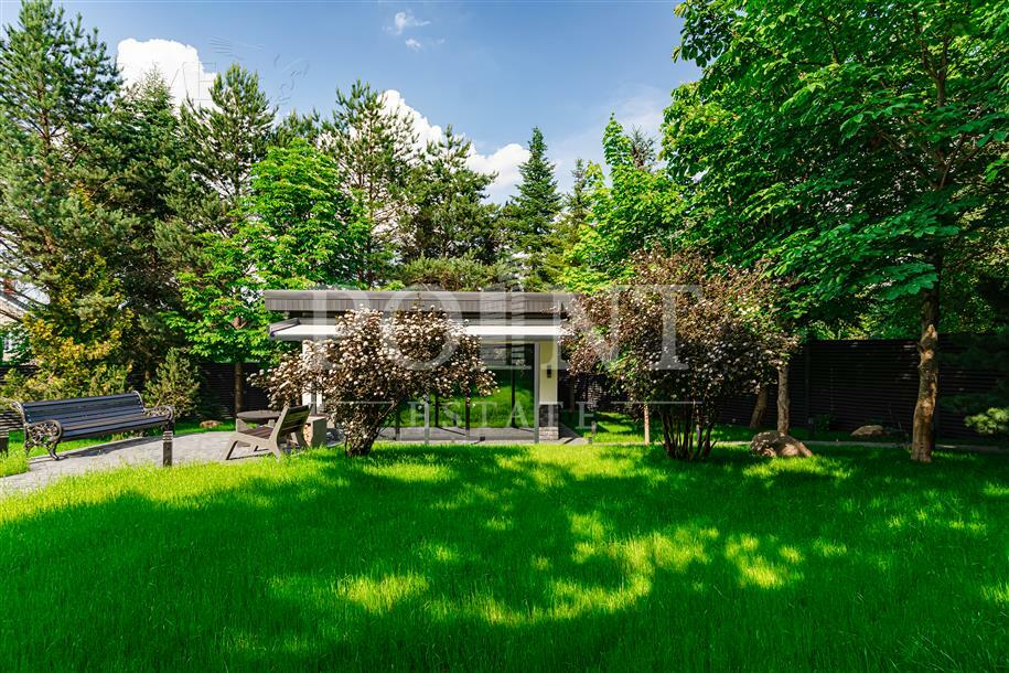 2-этажный коттедж 450 м² с отделкой