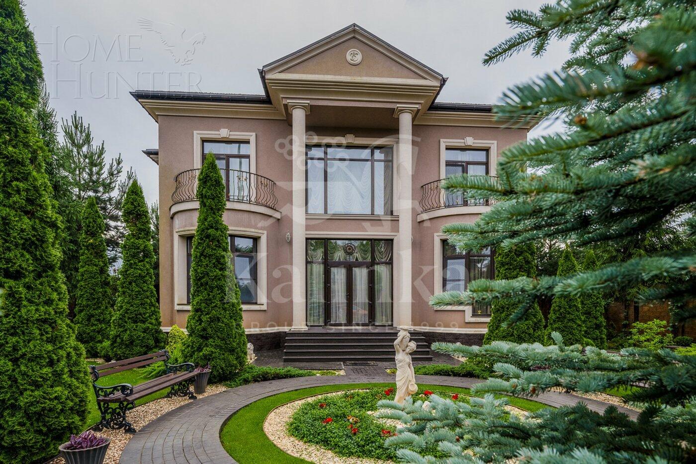 2-этажный коттедж 600 м² с отделкой