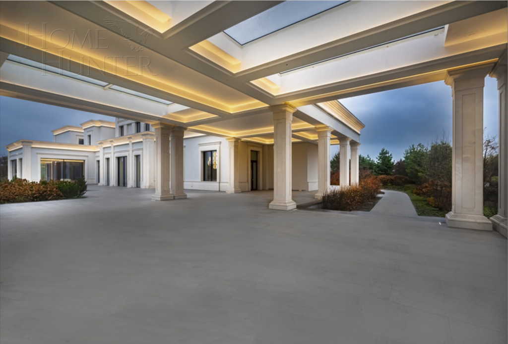 2-этажный коттедж 4 400 м² с отделкой