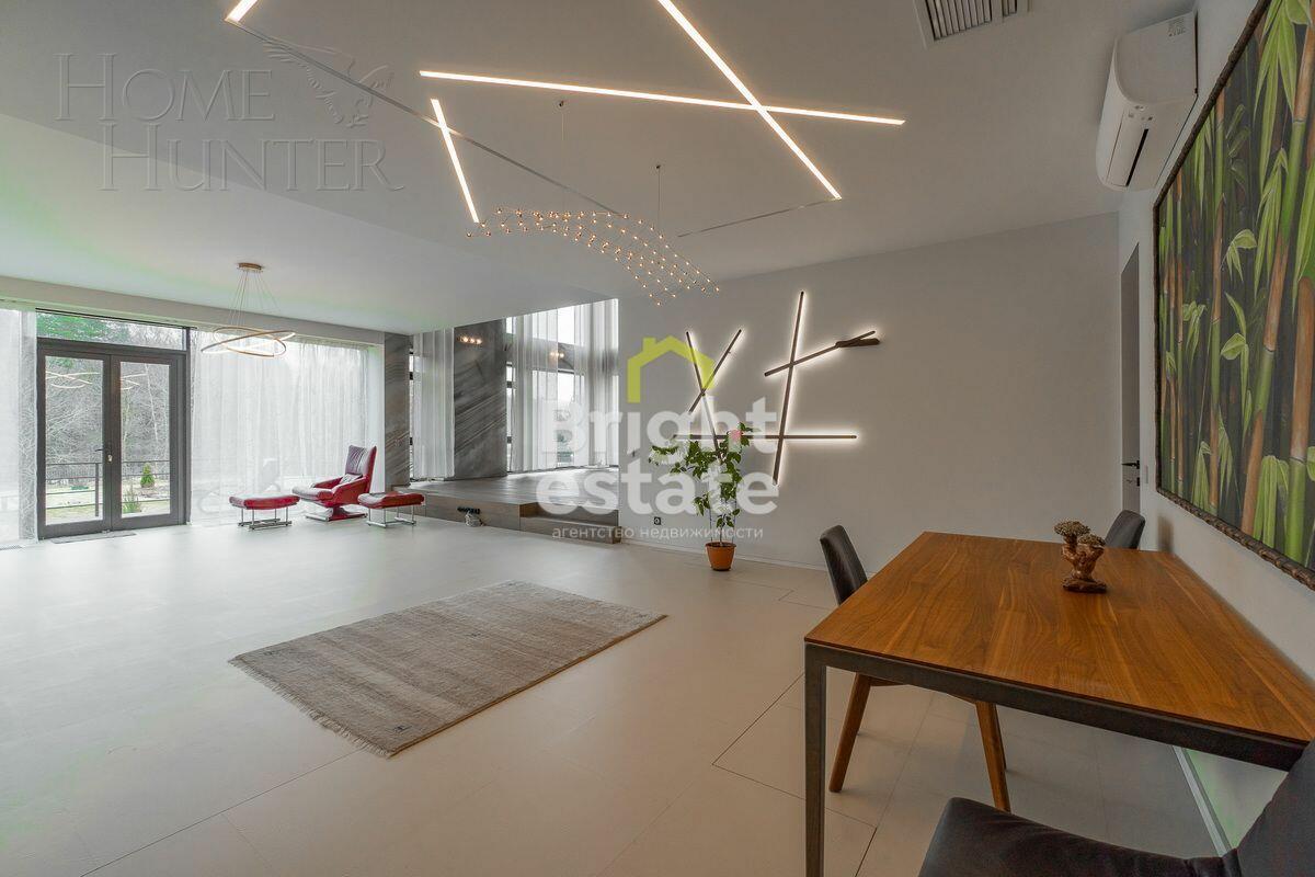 2-этажный коттедж 728.8 м² с отделкой