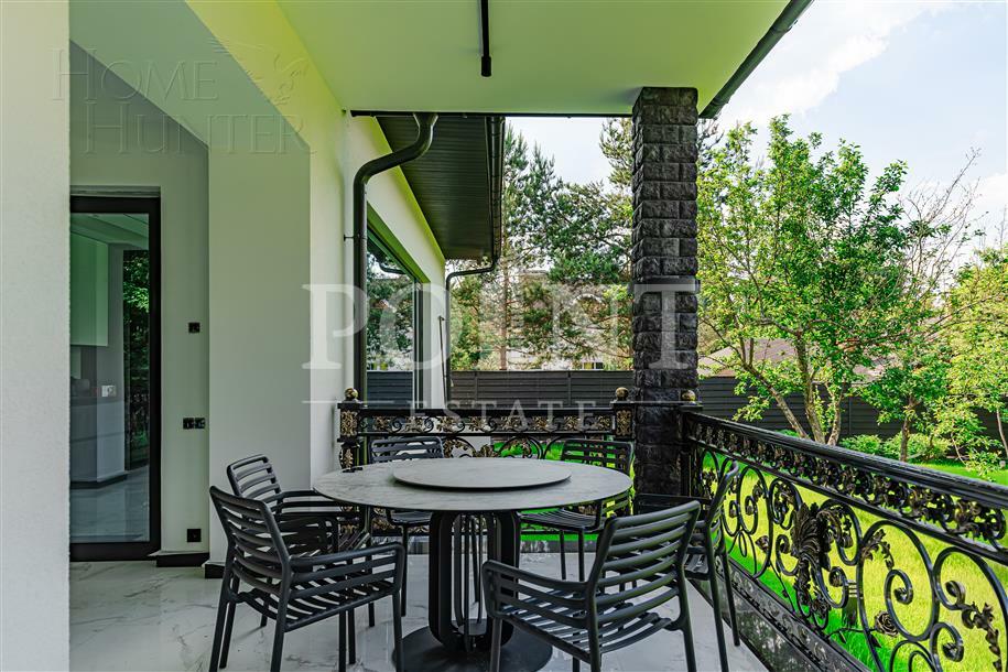 2-этажный коттедж 450 м² с отделкой