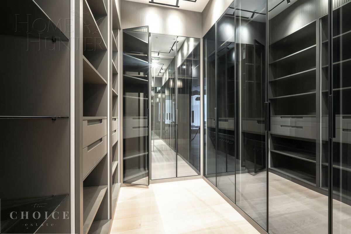 2-этажный коттедж 1 317 м² с отделкой