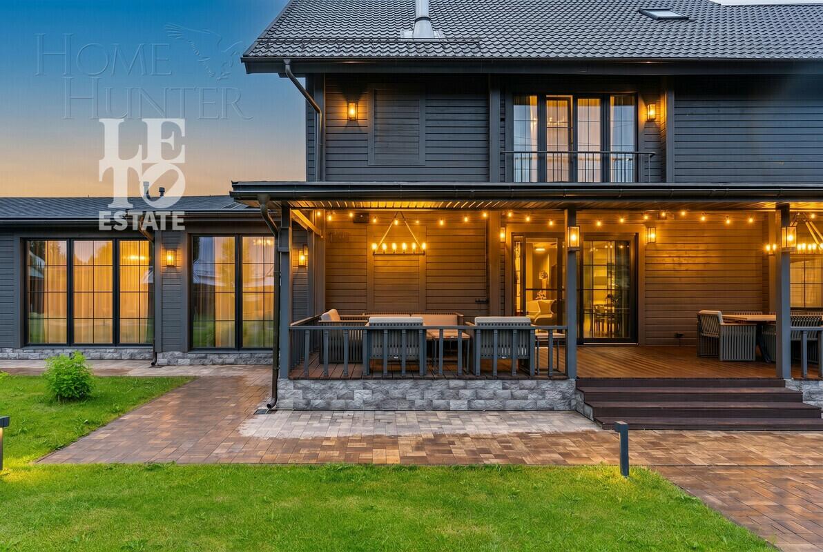3-этажный коттедж 550 м² с отделкой
