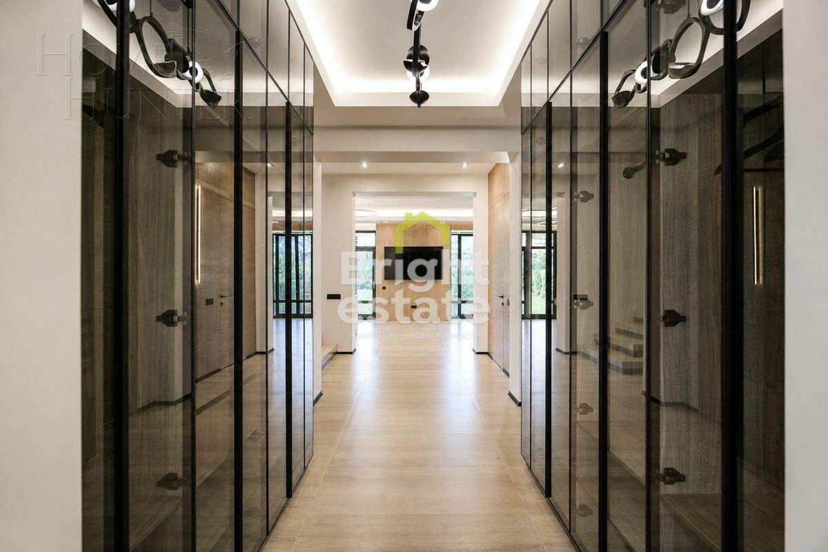 2-этажный коттедж 340 м² с отделкой