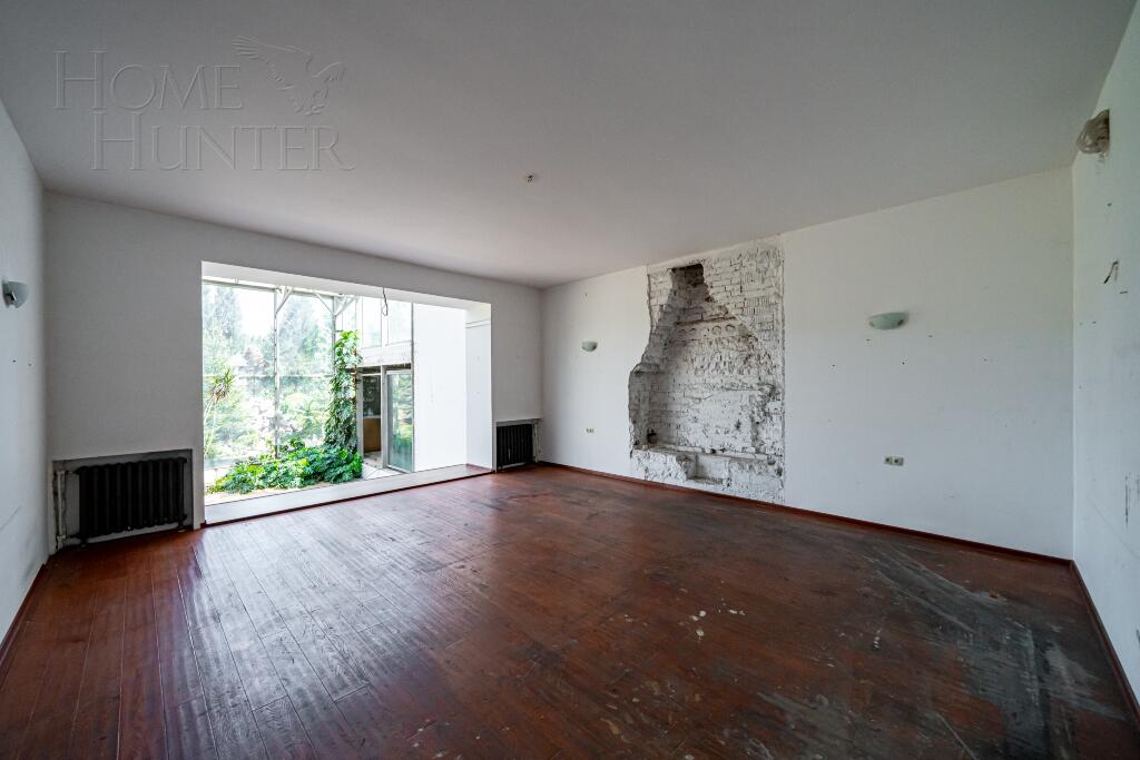 2-этажный коттедж 2 100 м² без отделки