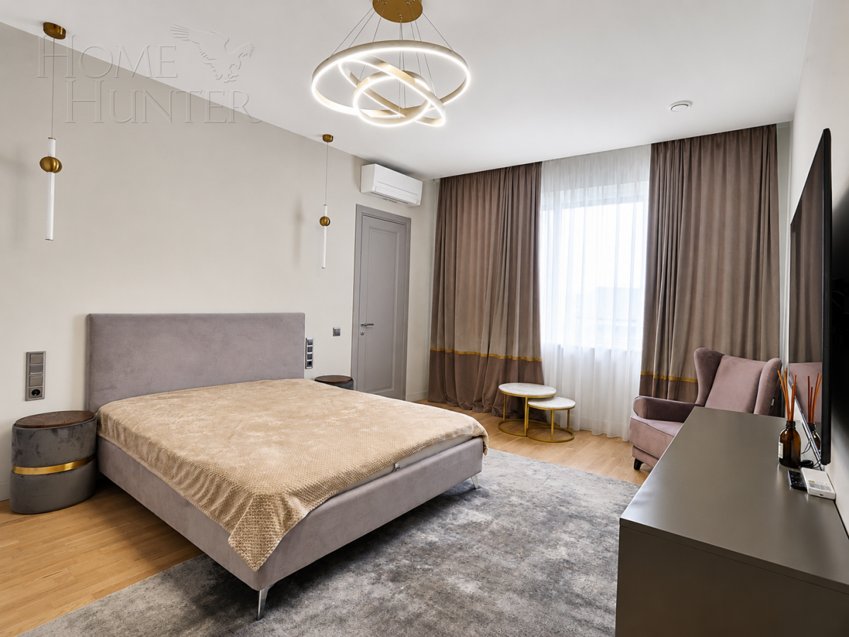 2-этажный коттедж 300 м² с отделкой