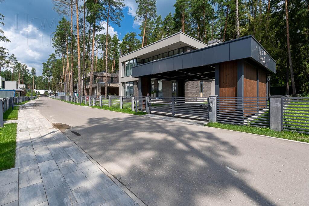 2-этажный коттедж 380 м² с отделкой