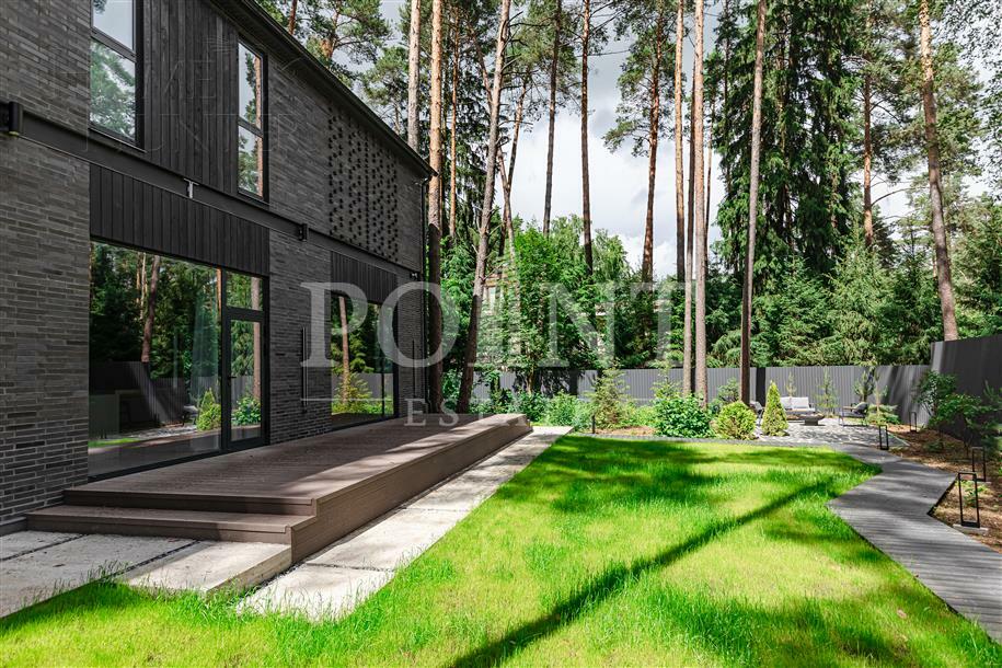 2-этажный коттедж 750 м² с отделкой