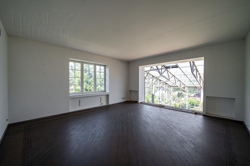 2-этажный коттедж 2 100 м² без отделки