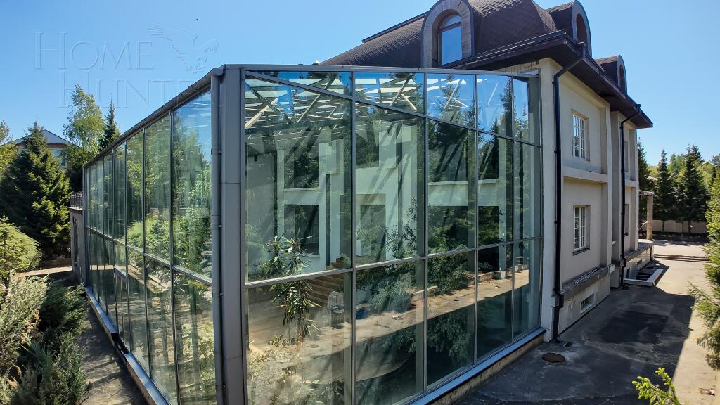 2-этажный коттедж 2 100 м² без отделки