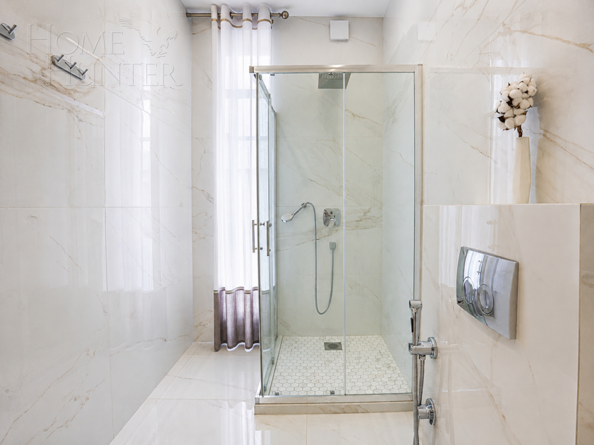 2-этажный коттедж 300 м² с отделкой
