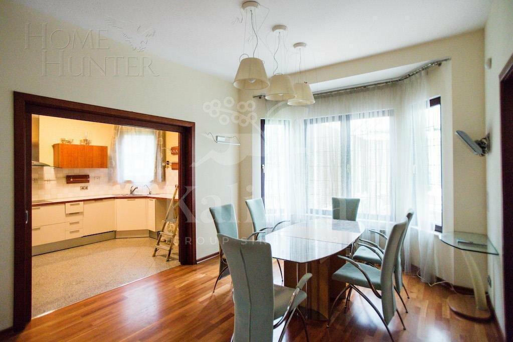 2-этажный коттедж 350 м² с отделкой