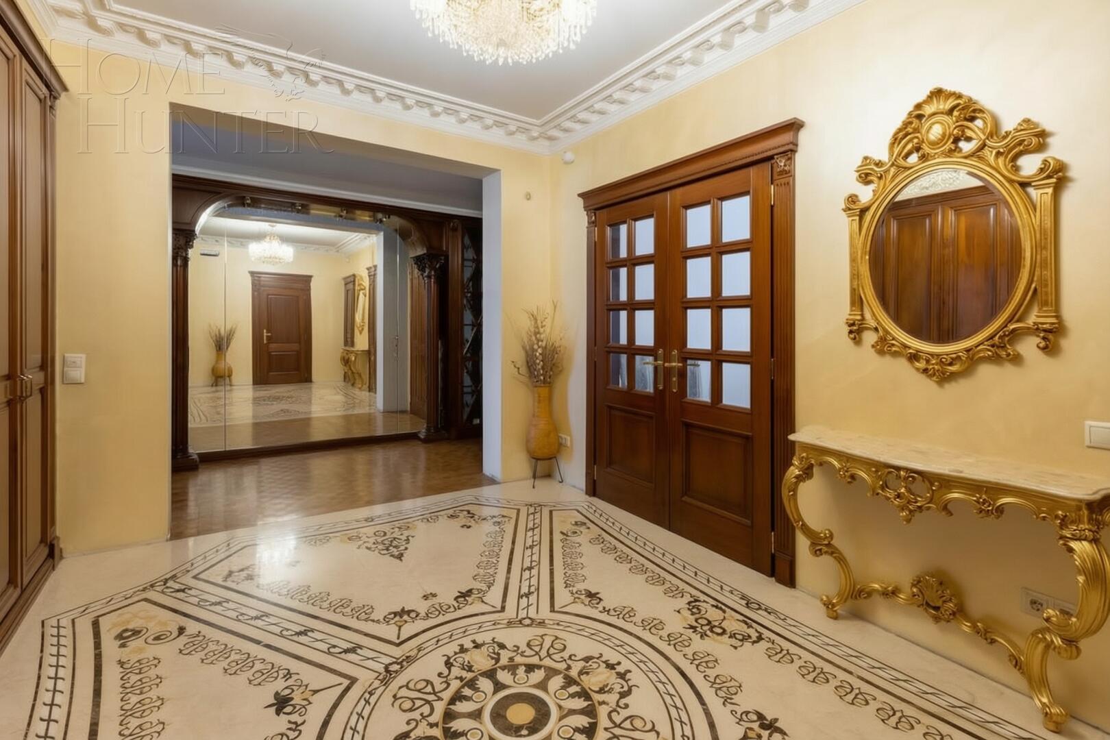8-КОМН. КВАРТИРА С ОТДЕЛКОЙ 275.3 М² НА 9 ЭТАЖЕ