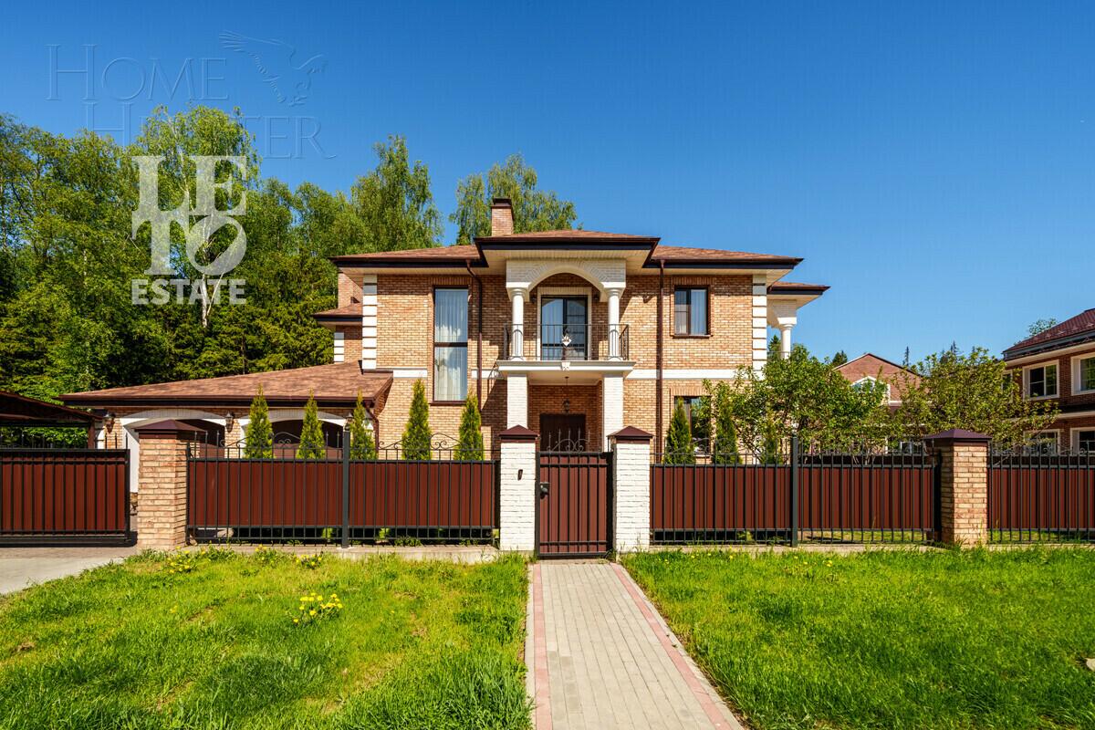 2-этажный коттедж 310.2 м² с отделкой