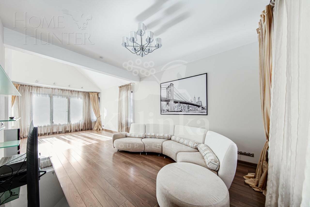 2-этажный коттедж 350 м² с отделкой