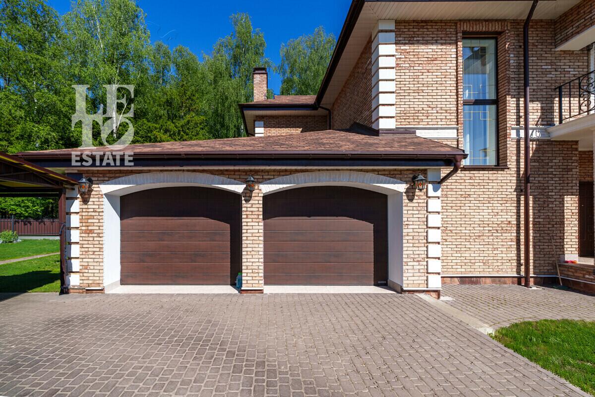 2-этажный коттедж 310.2 м² с отделкой