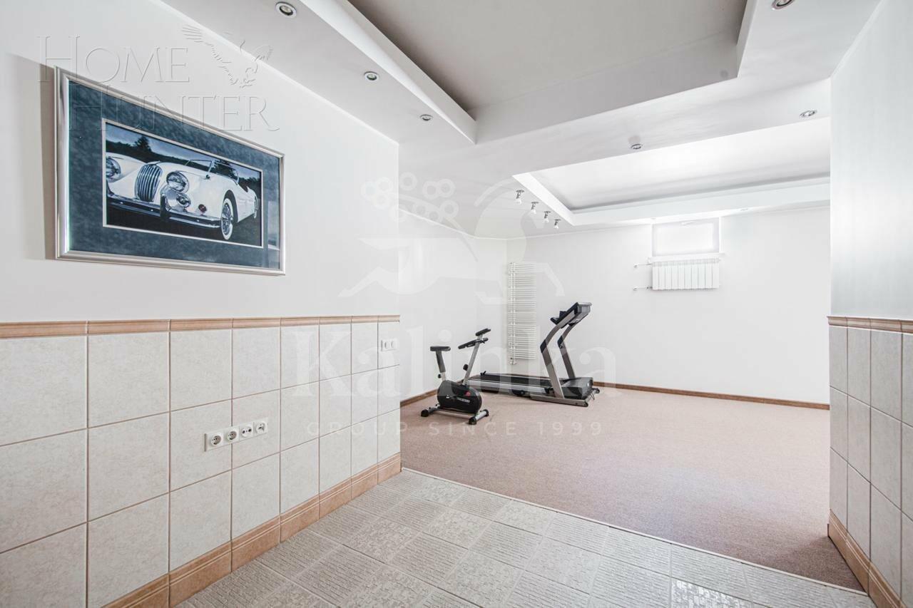 2-этажный коттедж 350 м² с отделкой
